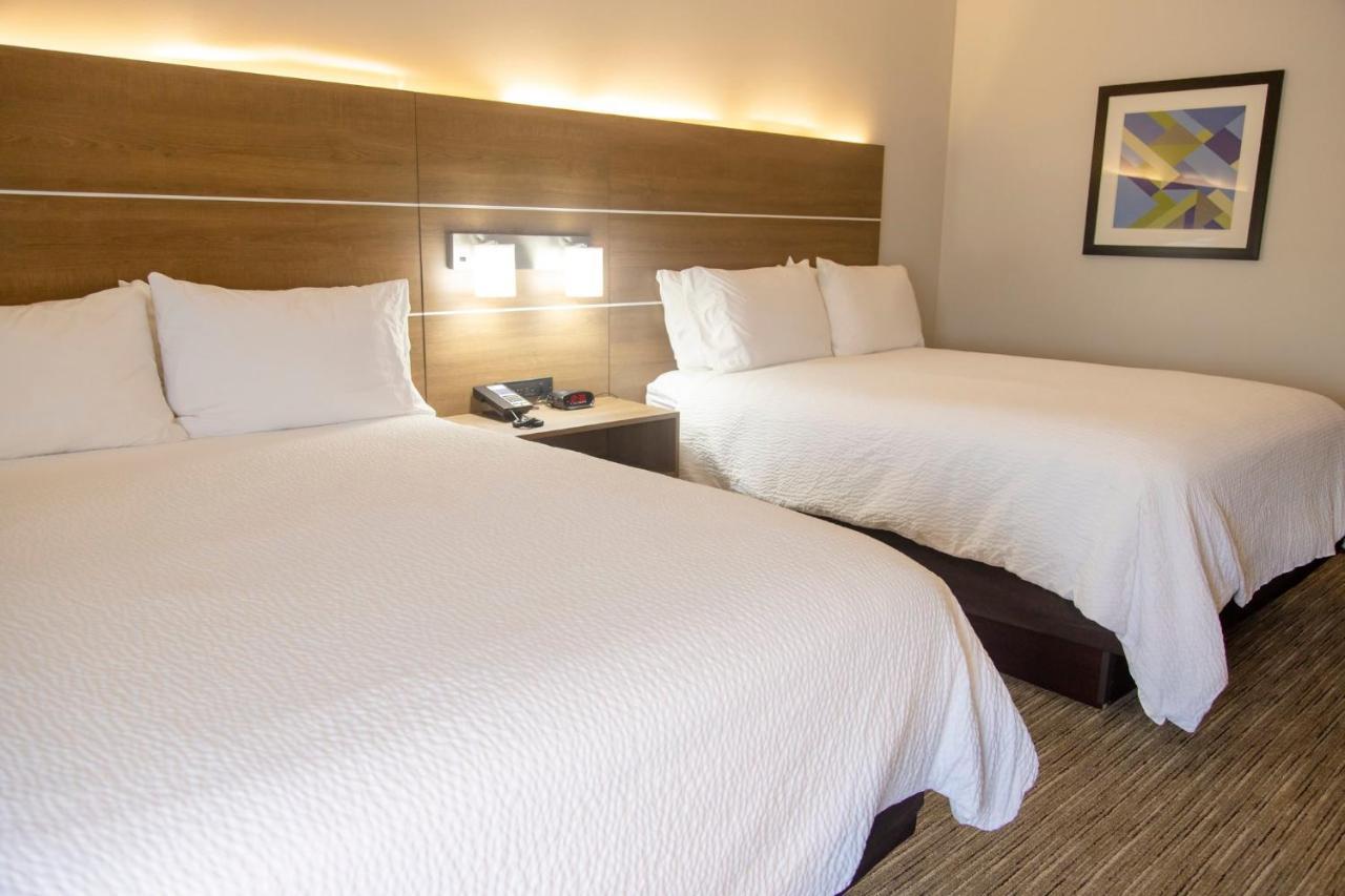 Holiday Inn Express Marshfield - Springfield Area By Ihg Eksteriør bilde