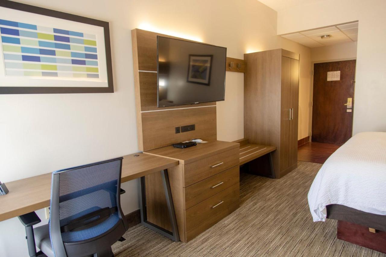 Holiday Inn Express Marshfield - Springfield Area By Ihg Eksteriør bilde