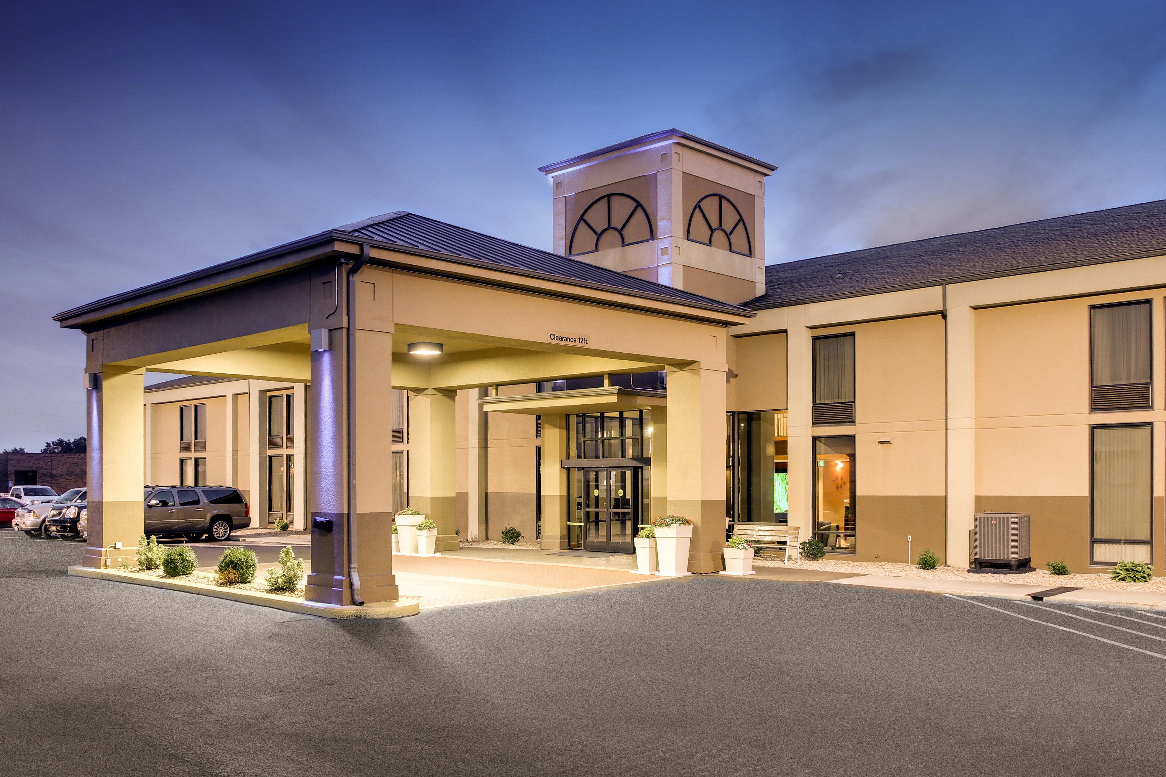 Holiday Inn Express Marshfield - Springfield Area By Ihg Eksteriør bilde