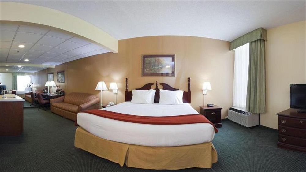 Holiday Inn Express Marshfield - Springfield Area By Ihg Eksteriør bilde